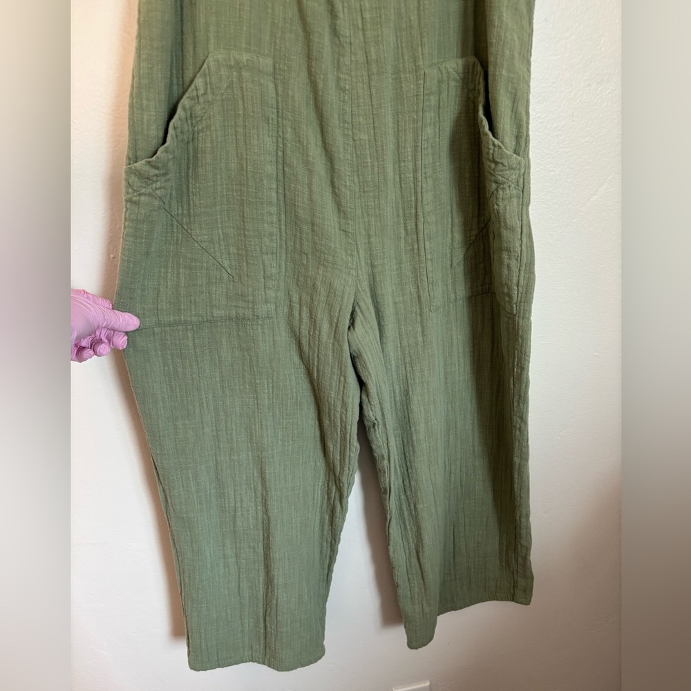 Billabong Stargazer 100% Cotton Jumpsuit, sage green, cropped leg, gauzy, XL - Picture 6 of 12